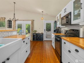 3288 NW Happy Hollow Lane, Silverdale WA 98383