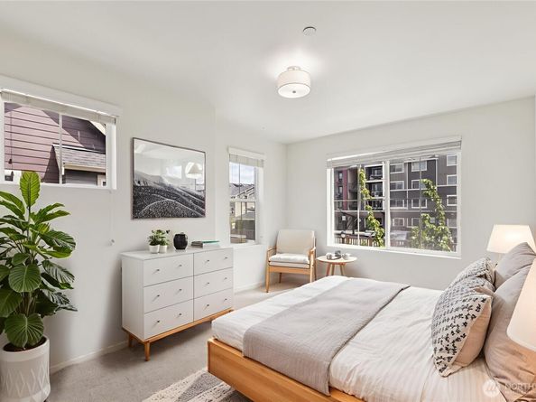 861 5th Place NE, Issaquah WA 98029