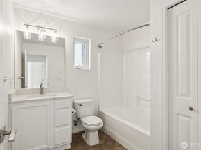 861 5th Place NE, Issaquah WA 98029
