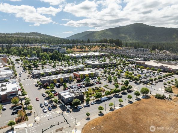861 5th Place NE, Issaquah WA 98029
