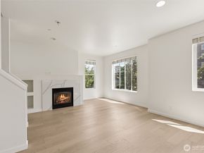 861 5th Place NE, Issaquah WA 98029