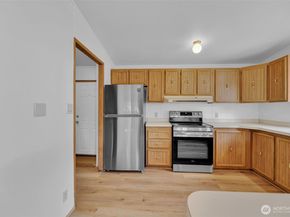 32820 20th Avenue S 35, Federal Way WA 98003
