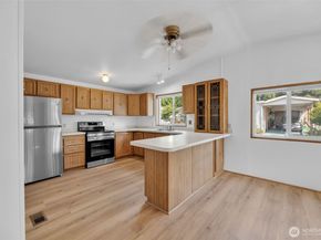 32820 20th Avenue S 35, Federal Way WA 98003