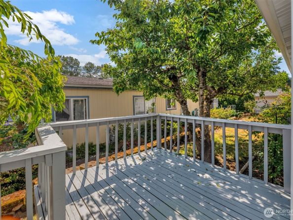 32820 20th Avenue S 35, Federal Way WA 98003