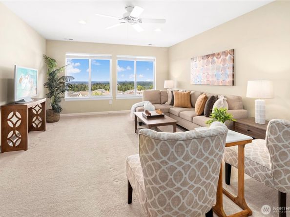 16709 168th Terrace SE, Renton WA 98058