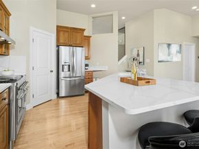 16709 168th Terrace SE, Renton WA 98058