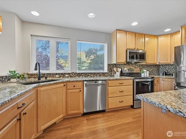 11344 NE 67th Street A1, Kirkland WA 98033