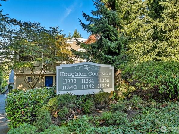 11344 NE 67th Street A1, Kirkland WA 98033