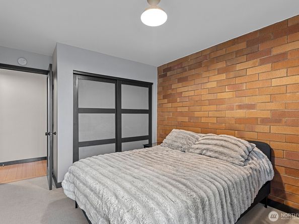905 Cherry Street 601, Seattle WA 98104