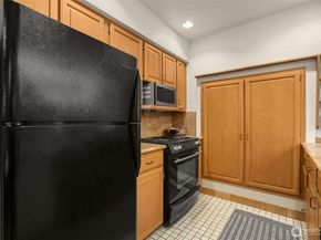 1627 California Avenue SW 1, Seattle WA 98116