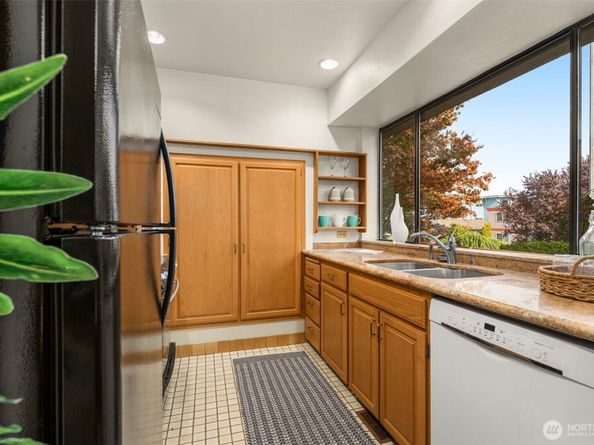 1627 California Avenue SW 1, Seattle WA 98116