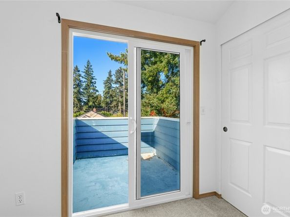 14348 Wallingford Avenue N, Seattle WA 98133