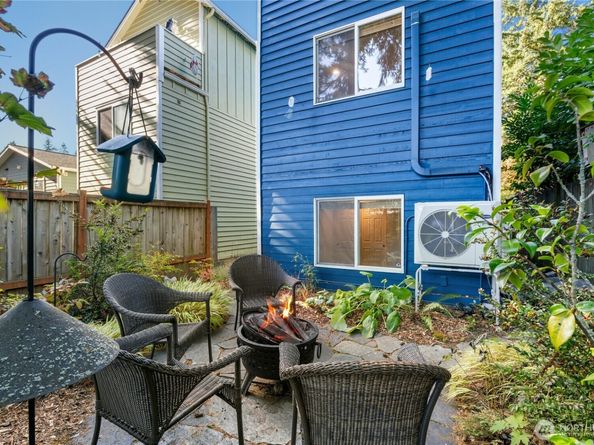14348 Wallingford Avenue N, Seattle WA 98133