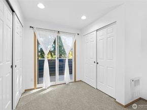 14348 Wallingford Avenue N, Seattle WA 98133