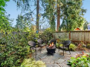 14348 Wallingford Avenue N, Seattle WA 98133