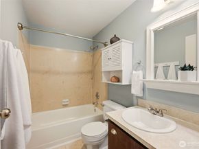 14201 60th Avenue SE, Everett WA 98208