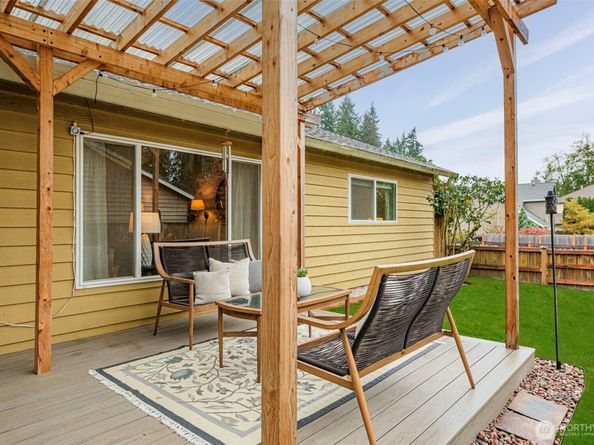 14201 60th Avenue SE, Everett WA 98208