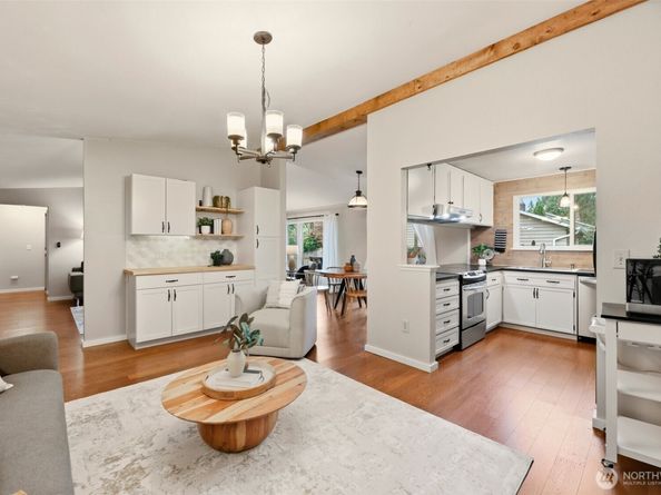 14201 60th Avenue SE, Everett WA 98208