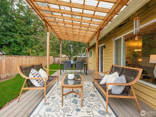14201 60th Avenue SE, Everett WA 98208