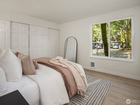14415 NE 30th Place 22A, Bellevue WA 98007