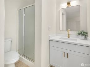 14415 NE 30th Place 22A, Bellevue WA 98007