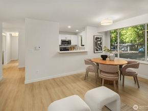 14415 NE 30th Place 22A, Bellevue WA 98007