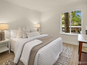 14415 NE 30th Place 22A, Bellevue WA 98007