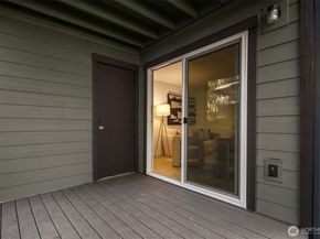 14415 NE 30th Place 22A, Bellevue WA 98007