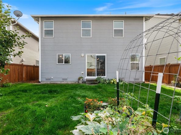2755 SW Jabirin Way, Port Orchard WA 98367