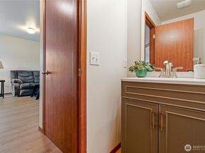 2755 SW Jabirin Way, Port Orchard WA 98367