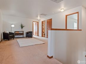2755 SW Jabirin Way, Port Orchard WA 98367