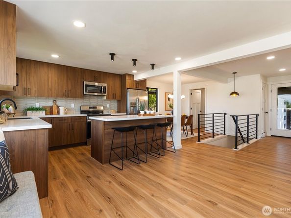 406 S 144th Street, Burien WA 98168