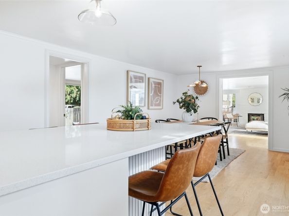 1018 NE 96th Street, Seattle WA 98115