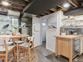 1018 NE 96th Street, Seattle WA 98115