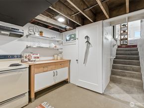 1018 NE 96th Street, Seattle WA 98115