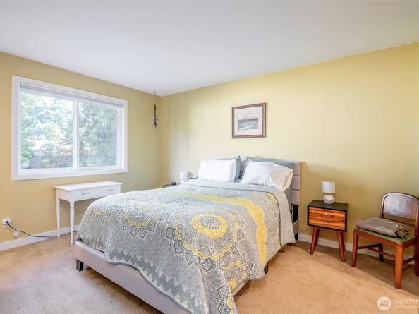 30402 12th Avenue SW, Federal Way WA 98023