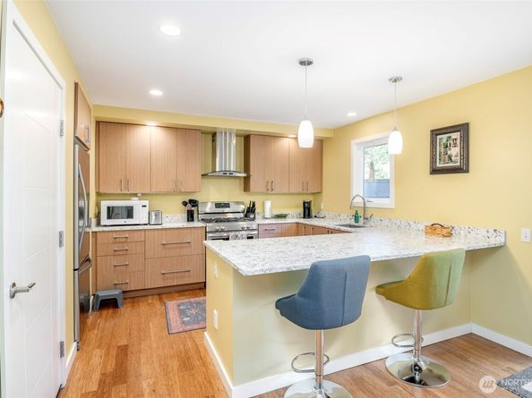 30402 12th Avenue SW, Federal Way WA 98023