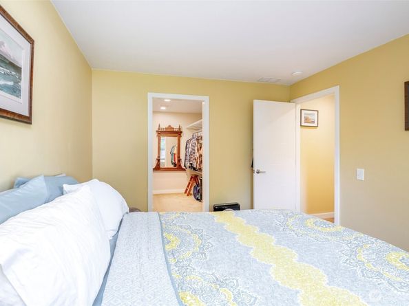 30402 12th Avenue SW, Federal Way WA 98023