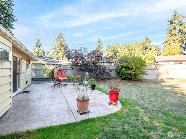 30402 12th Avenue SW, Federal Way WA 98023