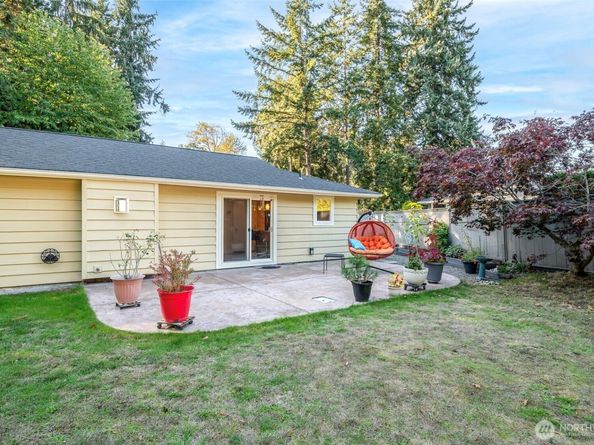 30402 12th Avenue SW, Federal Way WA 98023