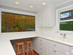 2610 42nd Avenue W, Seattle WA 98199