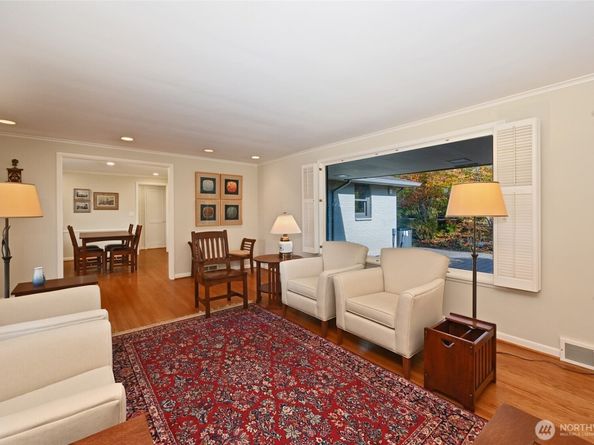 2610 42nd Avenue W, Seattle WA 98199