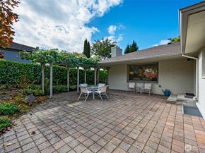 2610 42nd Avenue W, Seattle WA 98199