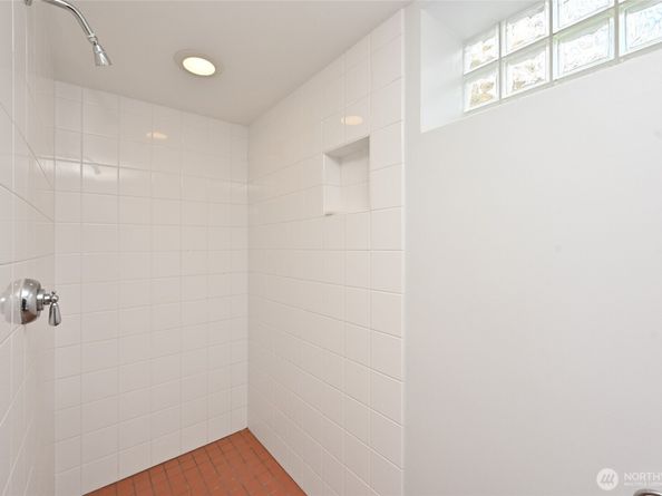 2610 42nd Avenue W, Seattle WA 98199