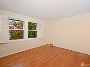 2610 42nd Avenue W, Seattle WA 98199