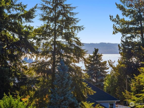 11906 23rd Avenue SW, Burien WA 98146