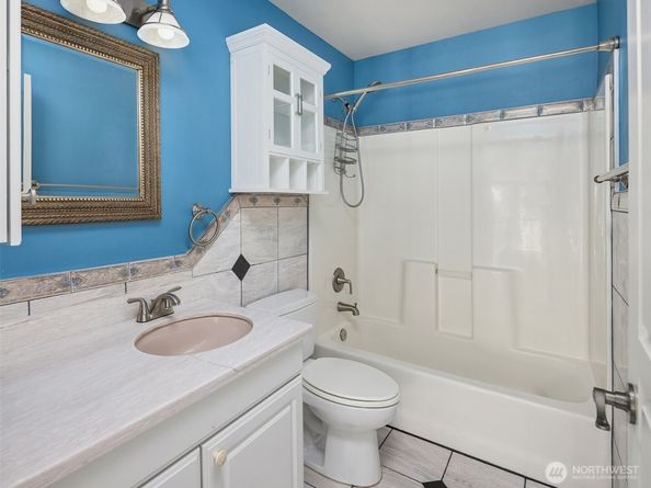 11906 23rd Avenue SW, Burien WA 98146