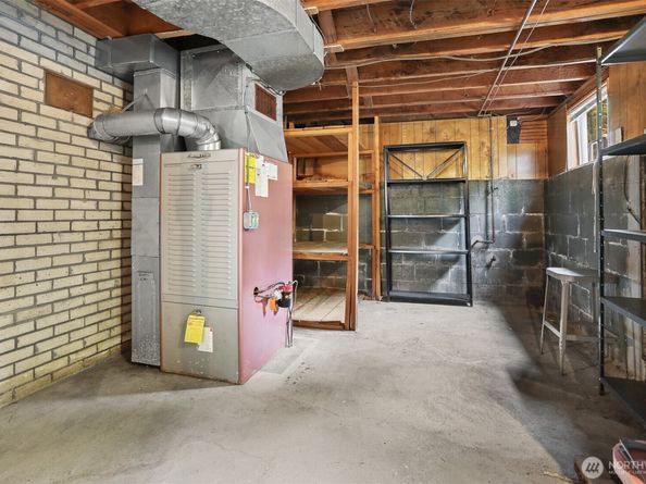 7536 13th Avenue NW, Seattle WA 98117