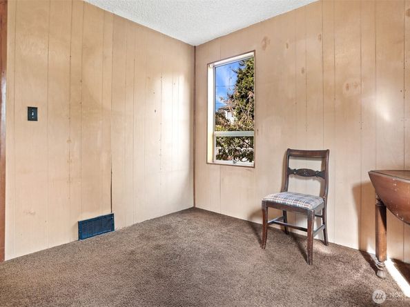 7536 13th Avenue NW, Seattle WA 98117