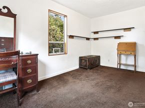 7536 13th Avenue NW, Seattle WA 98117